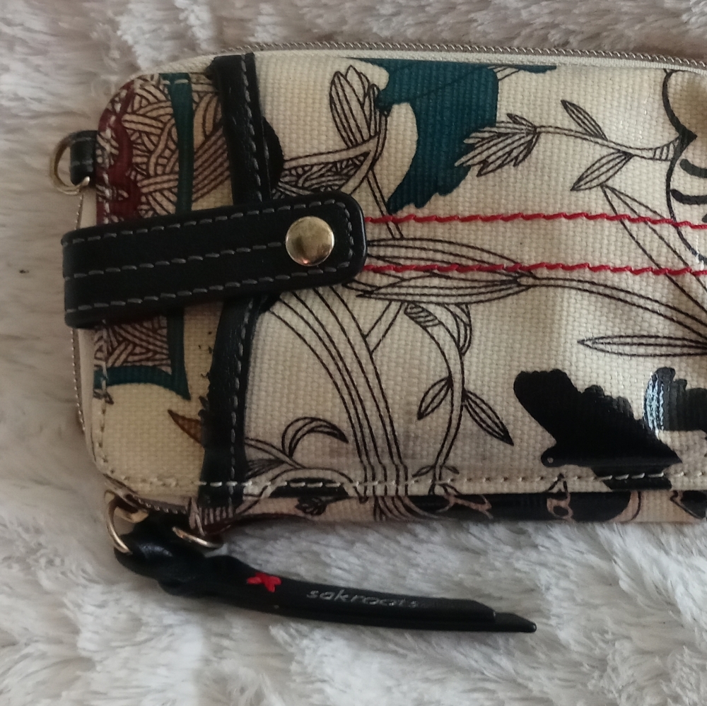 ✳️3/$20✳️ Saks Mini Wristlet Wallet - Picture 2 of 11